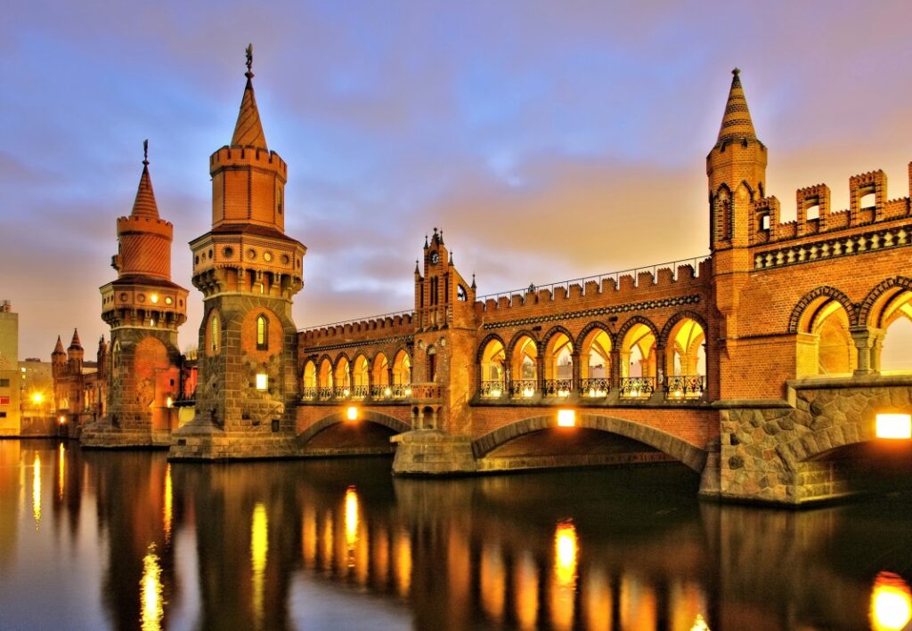 Pussel – Oberbaumbrücke, Berlin, Germany 1000 bitar